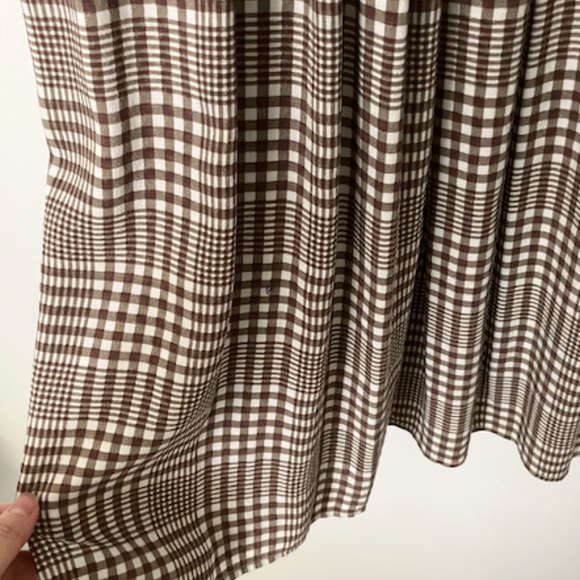 UO Gabrielle Linen Midi Wrap Dress - Picture 8 of 11